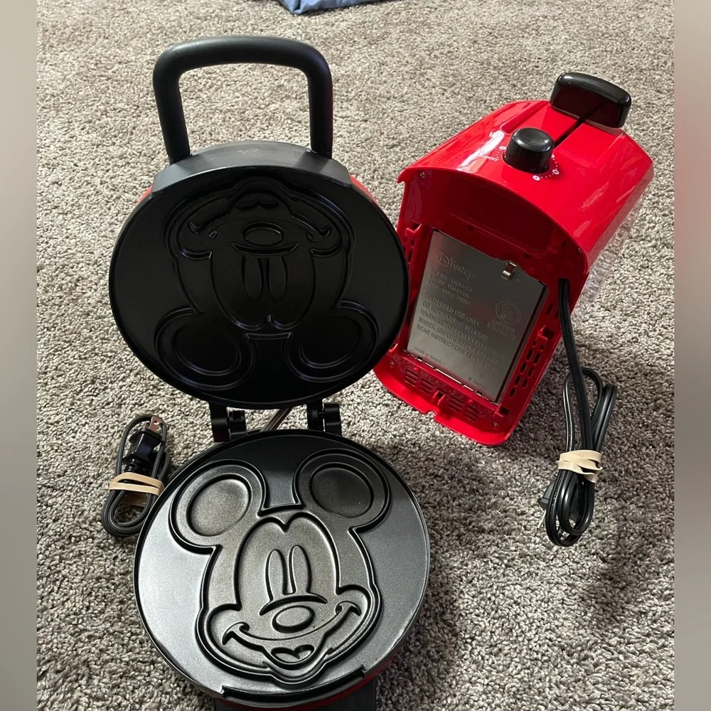 Disney Mickey Mouse Toaster and Waffle Maker 7.5 Inch 2-Slice Mickey Imprint 2PC